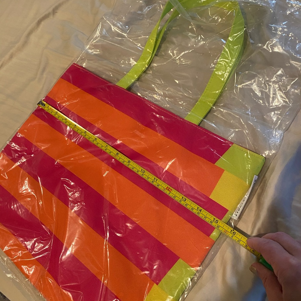 Clinique 15x13 tote bag NWT